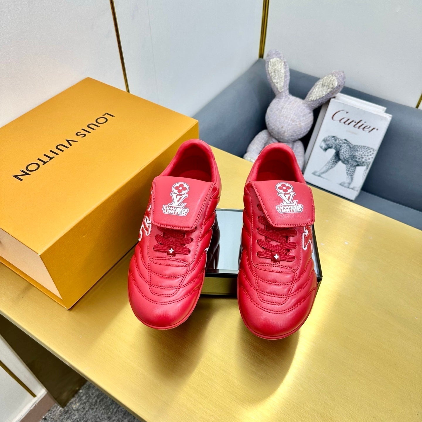 LV 25C Sneaker LV Footprint Soccer Rouge Cuir de Veau uni 219934