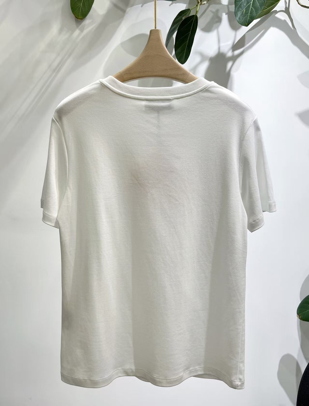 Miumiu 2026 Short-sleeved T-shirt With 3D Embroidered Logo White Black Cotton