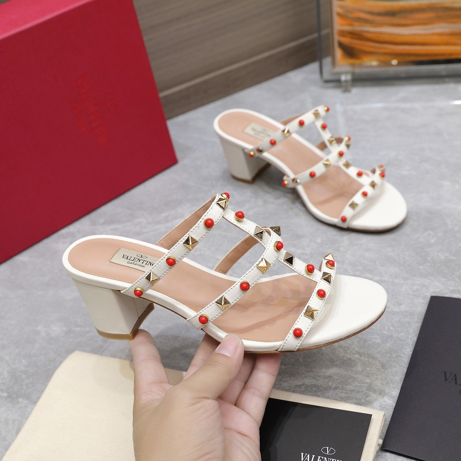 VT 25 Rockstud Heeled Sandals White Sheepskin 289665