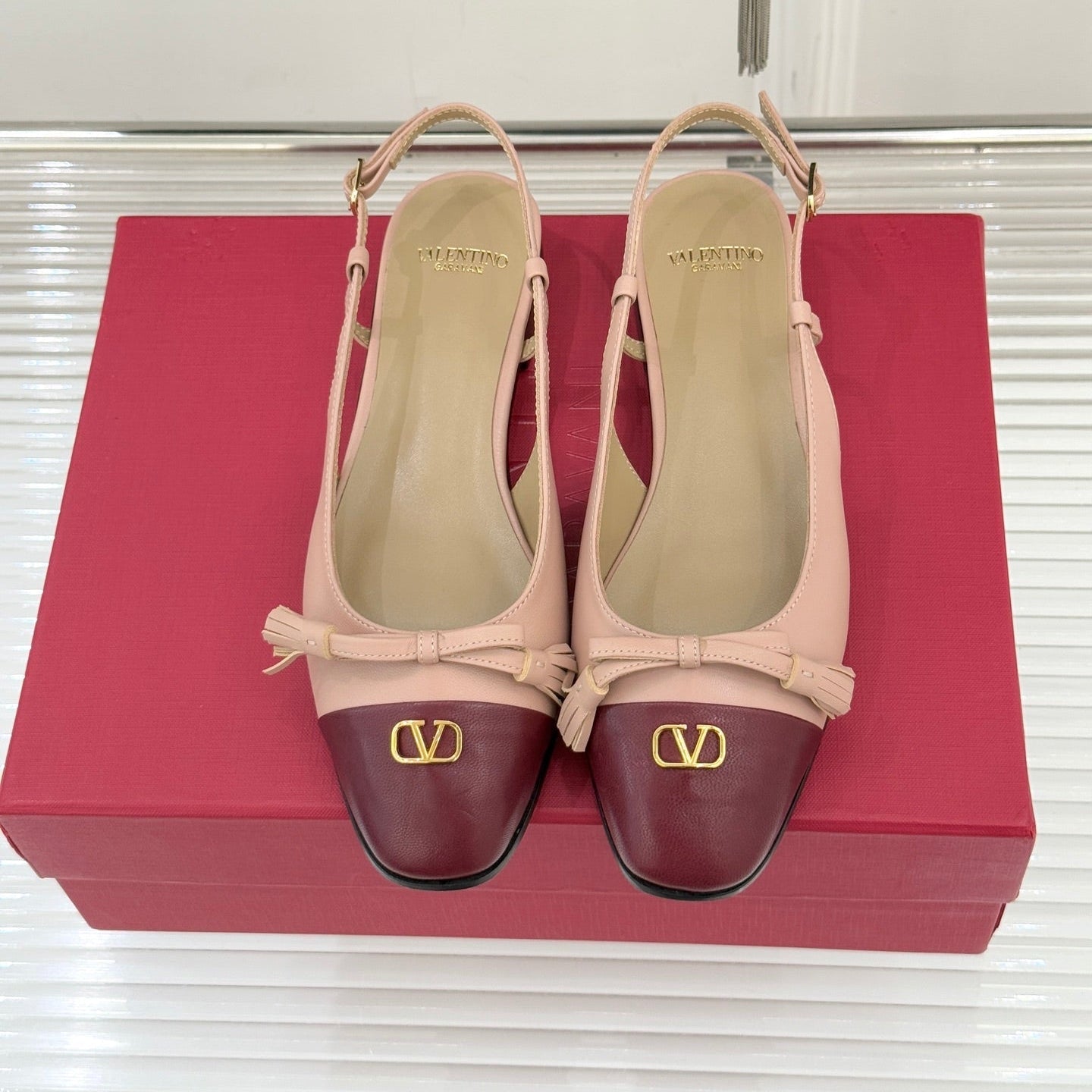 Valentino 2026 Garavani Valet du Roi Slingback Ballerina Flat 642985