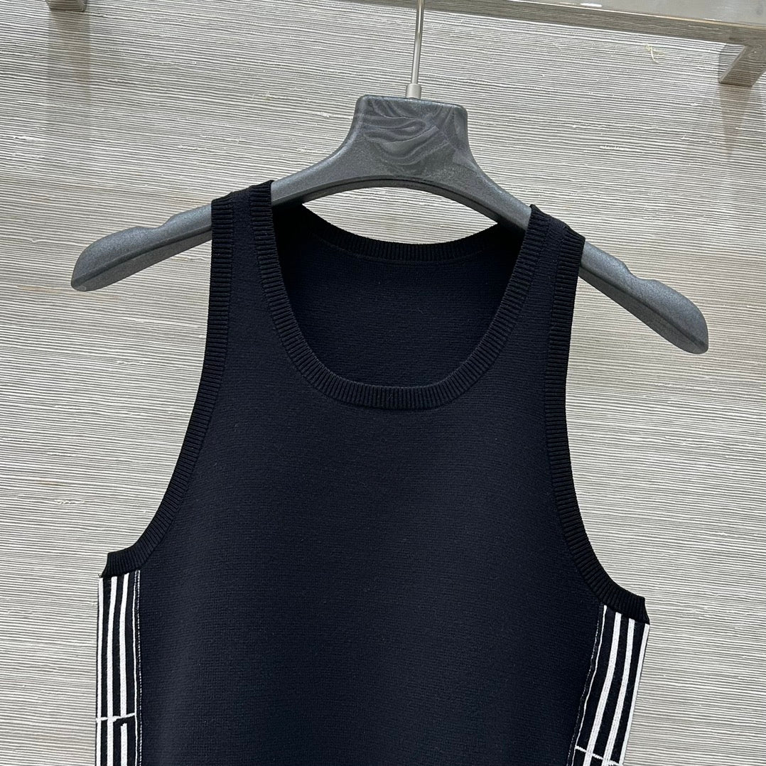 CD 25 Embroidery Knitted Vest Top Black Polyester Cotton