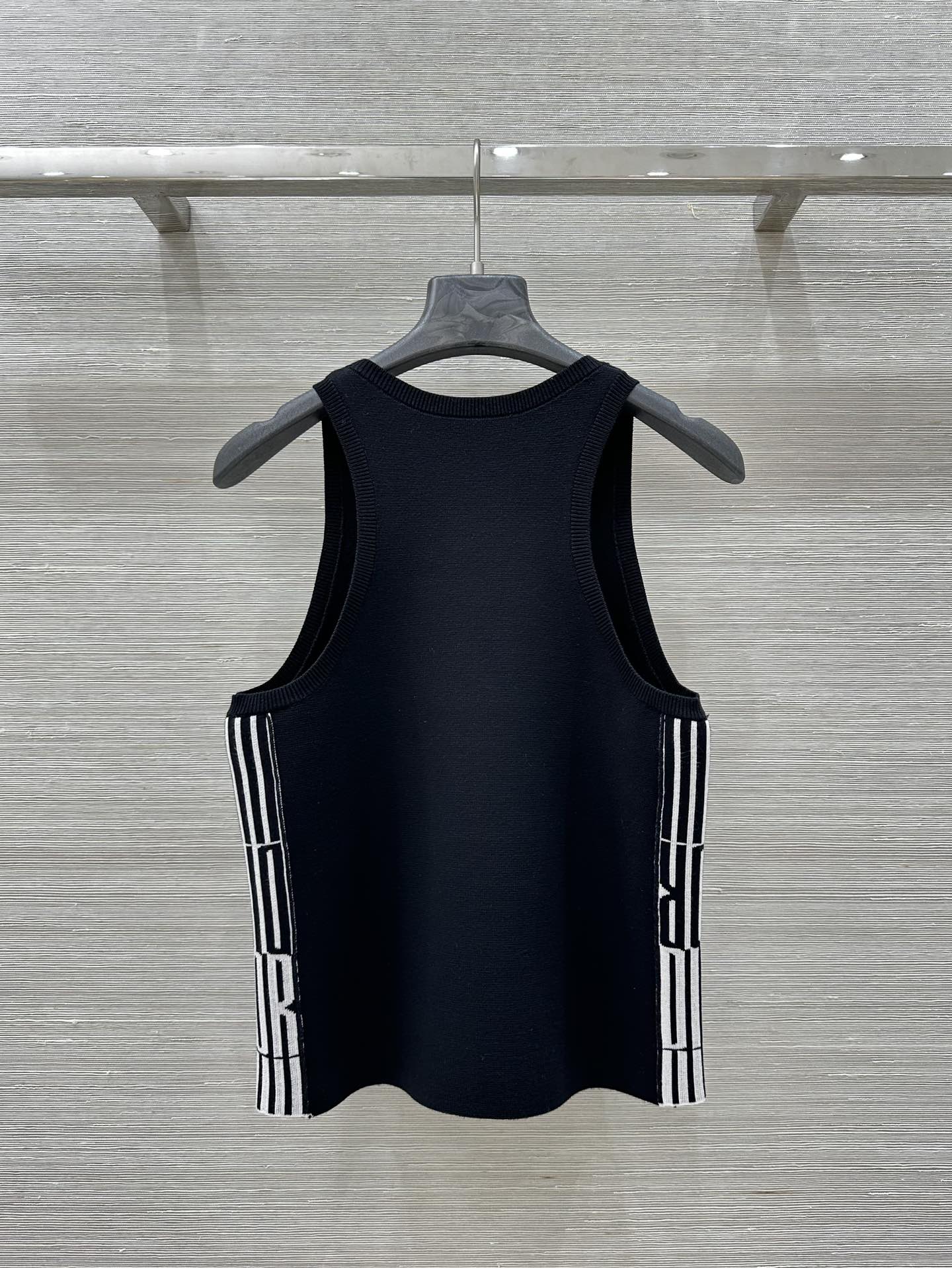 CD 25 Embroidery Knitted Vest Top Black Polyester Cotton