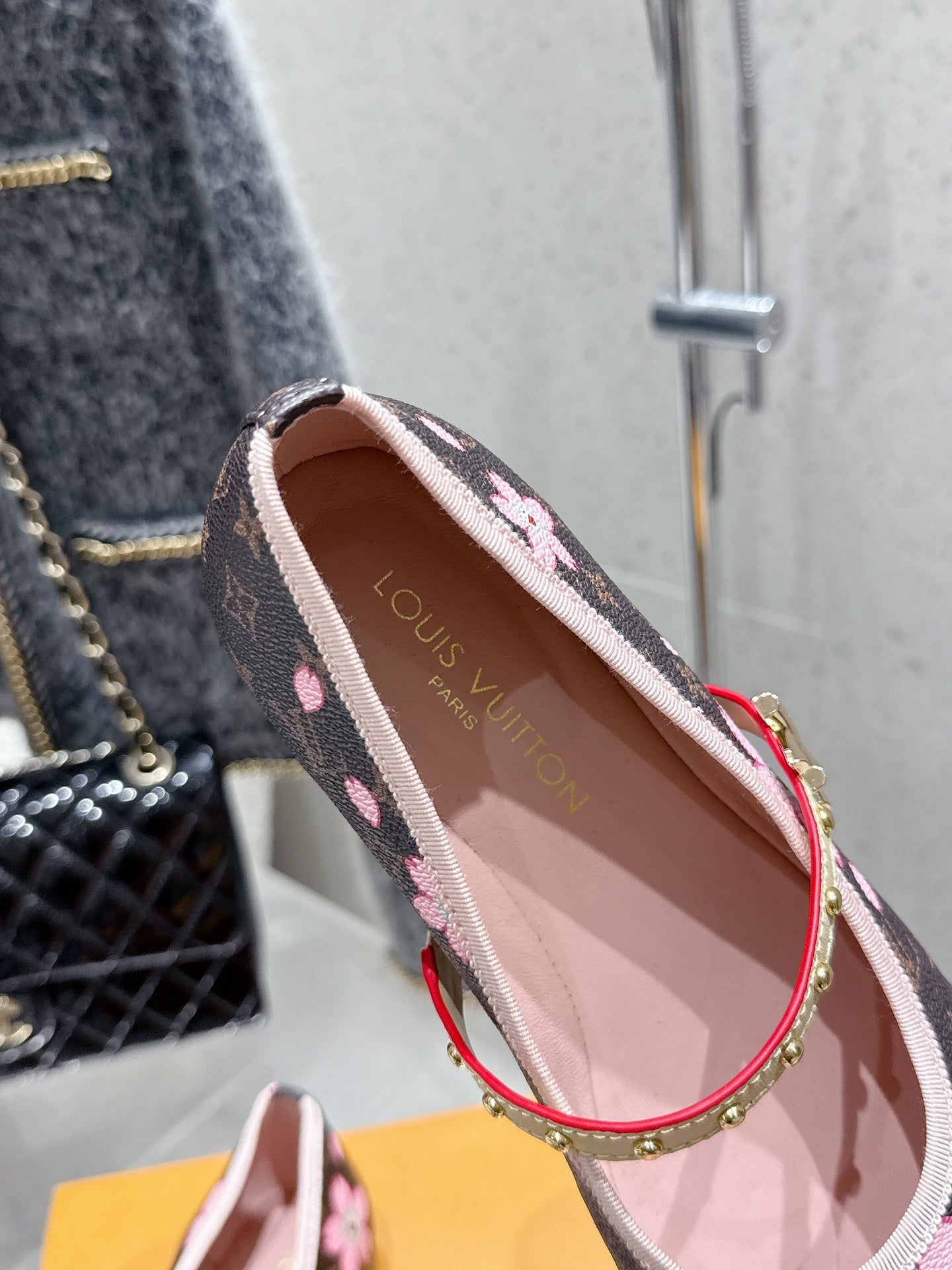 LV 26s Ballet Flats Brown Pink Monogram Leather  610839