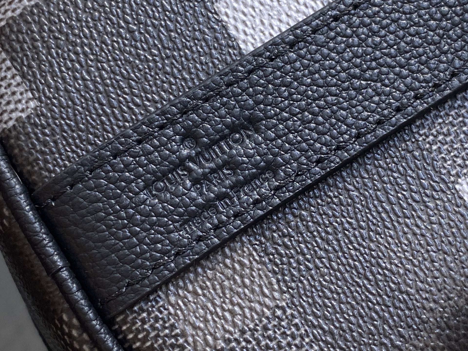 Keepall Bandouliere 25cm Damoflage Black Coated Canvas