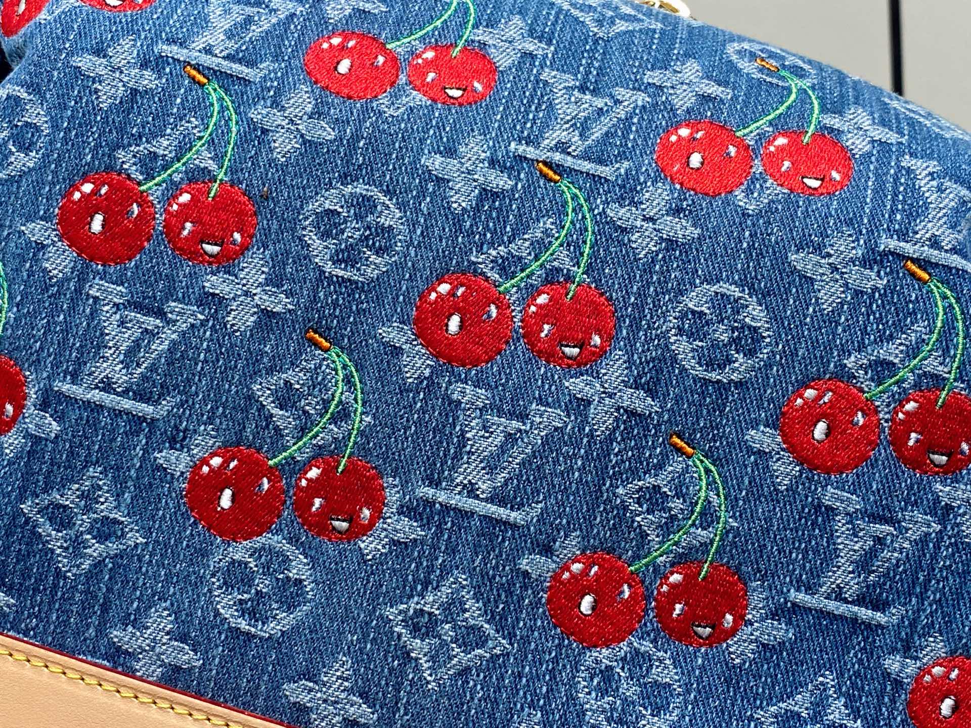 LV x TM Cosmetic Pouch GM 27cm Monogram Cherry Denim