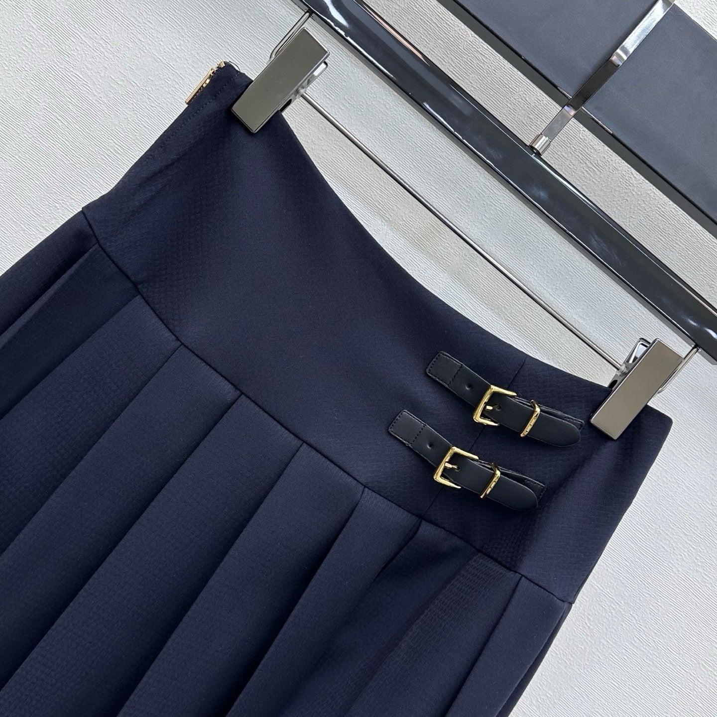 Miumiu 2026 Leather-buckled Pleated Midi Skirt Navy Blue Cotton 356069