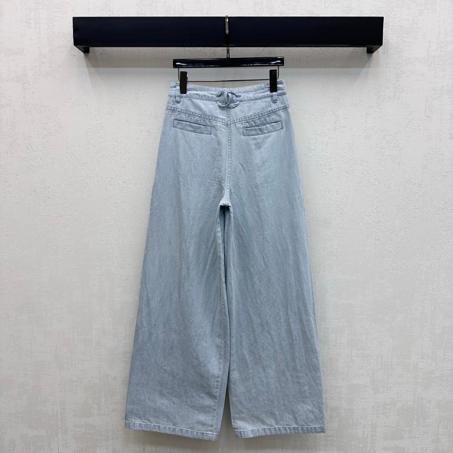 Chanel 2026 Wide-Leg Jeans Light Blue Cotton 636014