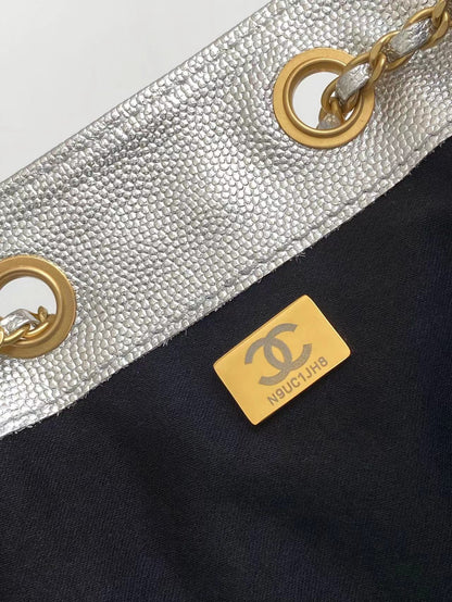 CC 25C Hobo Bags 40cm Silver Metalic Grained Calfskin