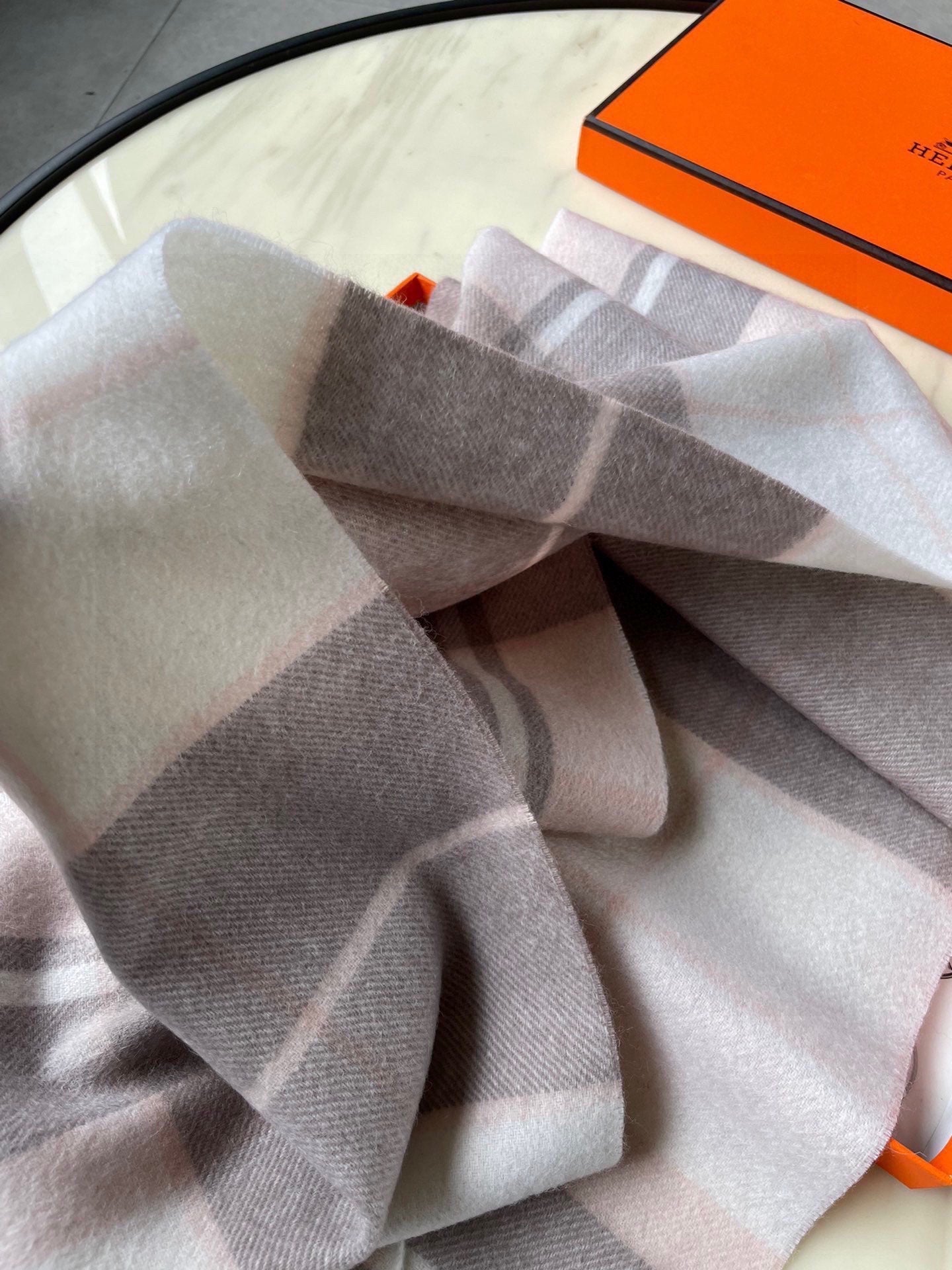 Scarf 180 CM In Light Grey White Mix Light Pink Caro Cashmere