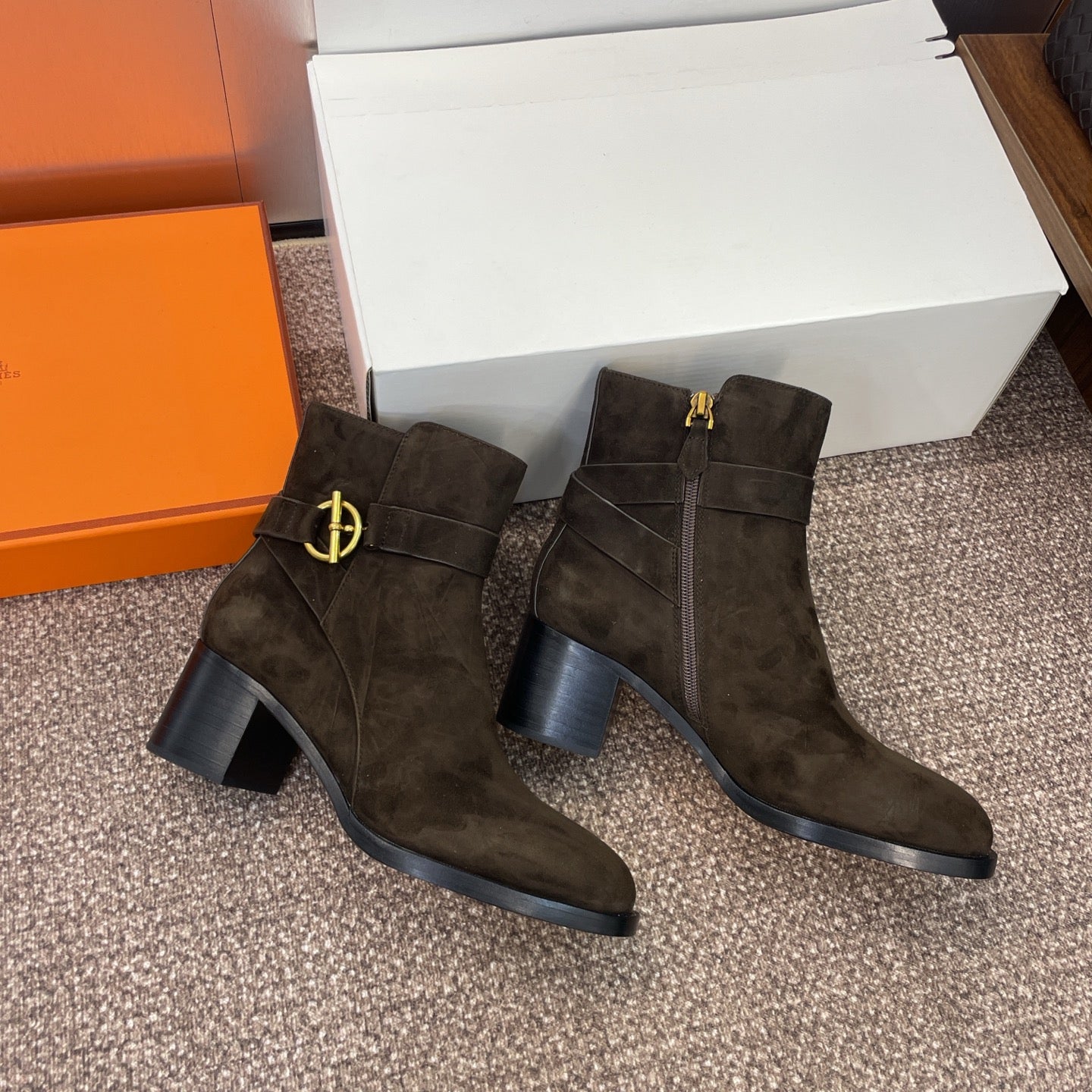 HM 25 Jill Ankle Boot Dark Brown Suede 508502
