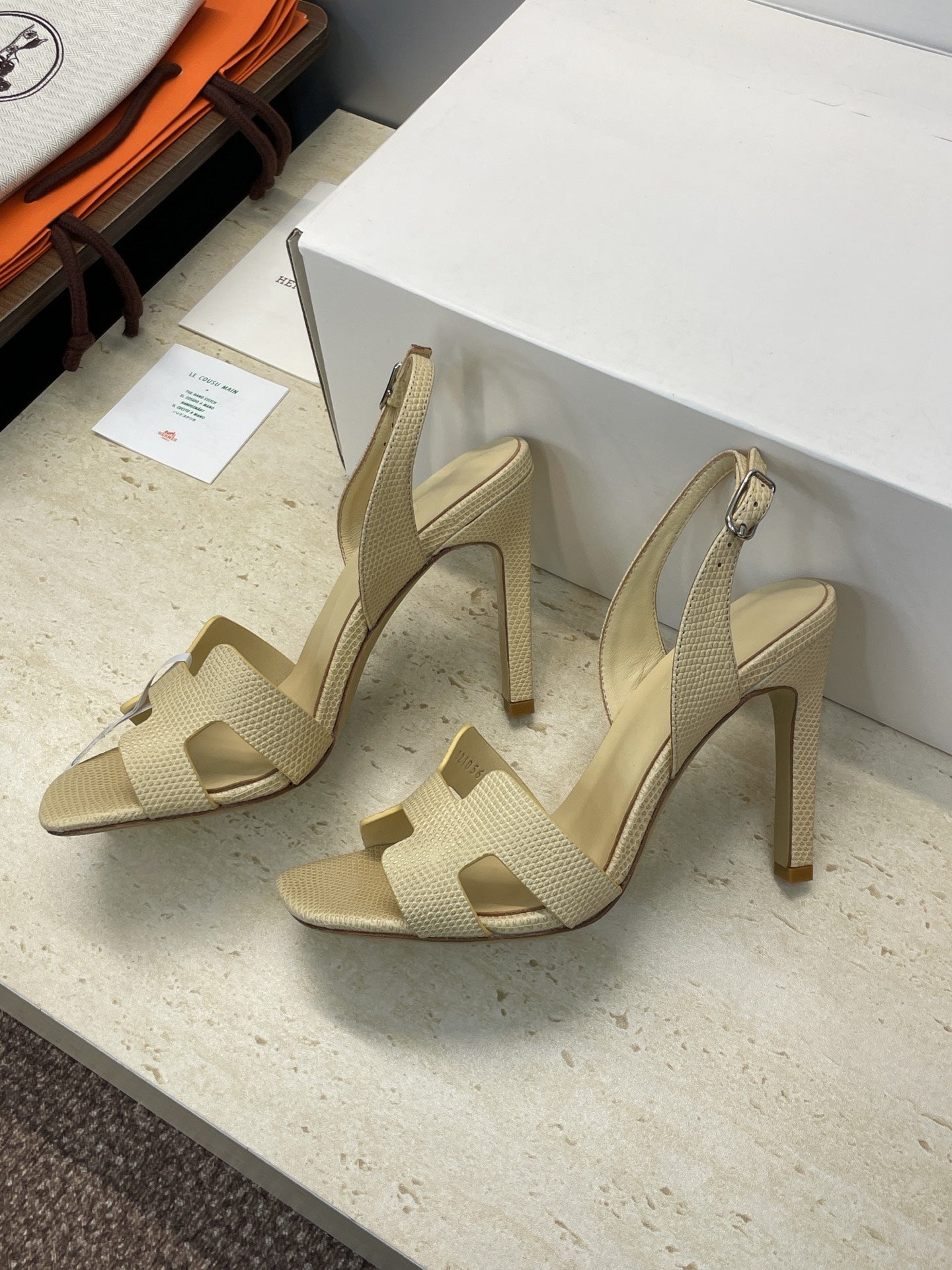 HM 26ss High Heel Sandals 105 Light Beige Cowhide 607114