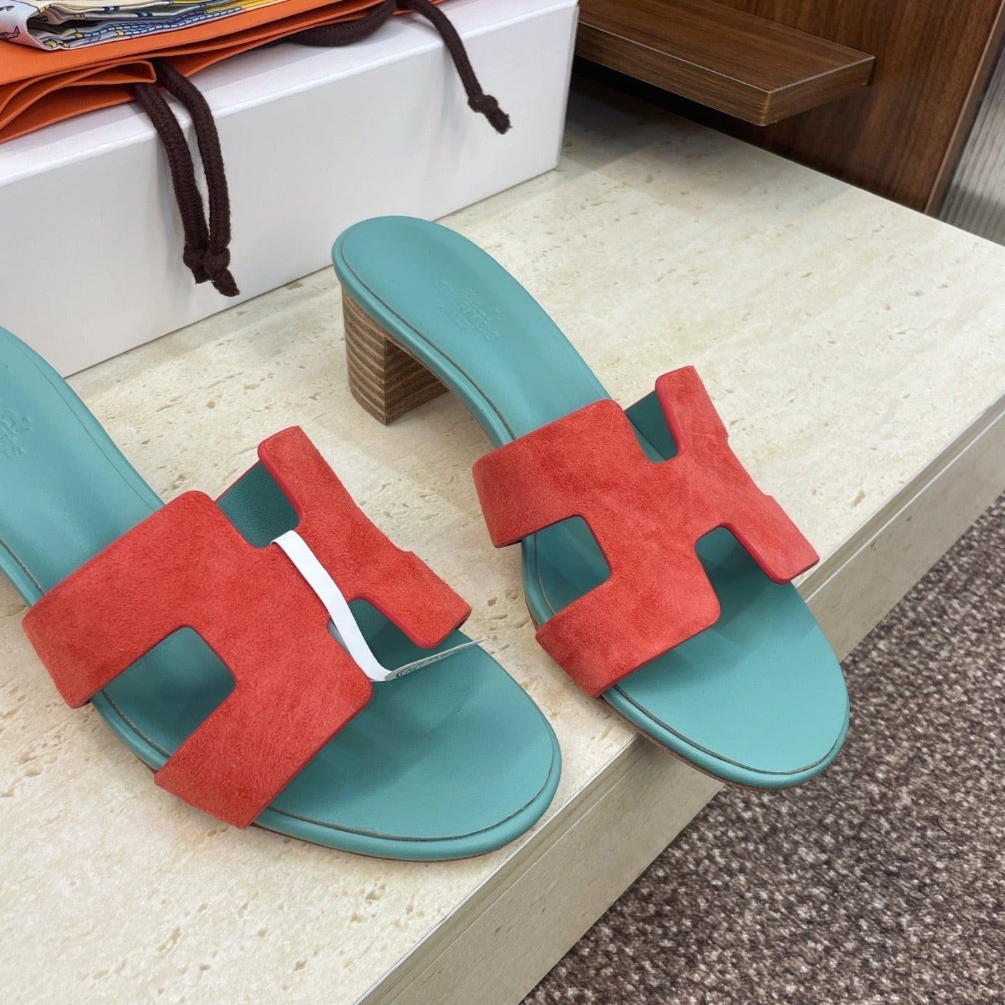 HM 26ss  Oran Sandals 45 Turquoise Red Suede Cowhide 607212