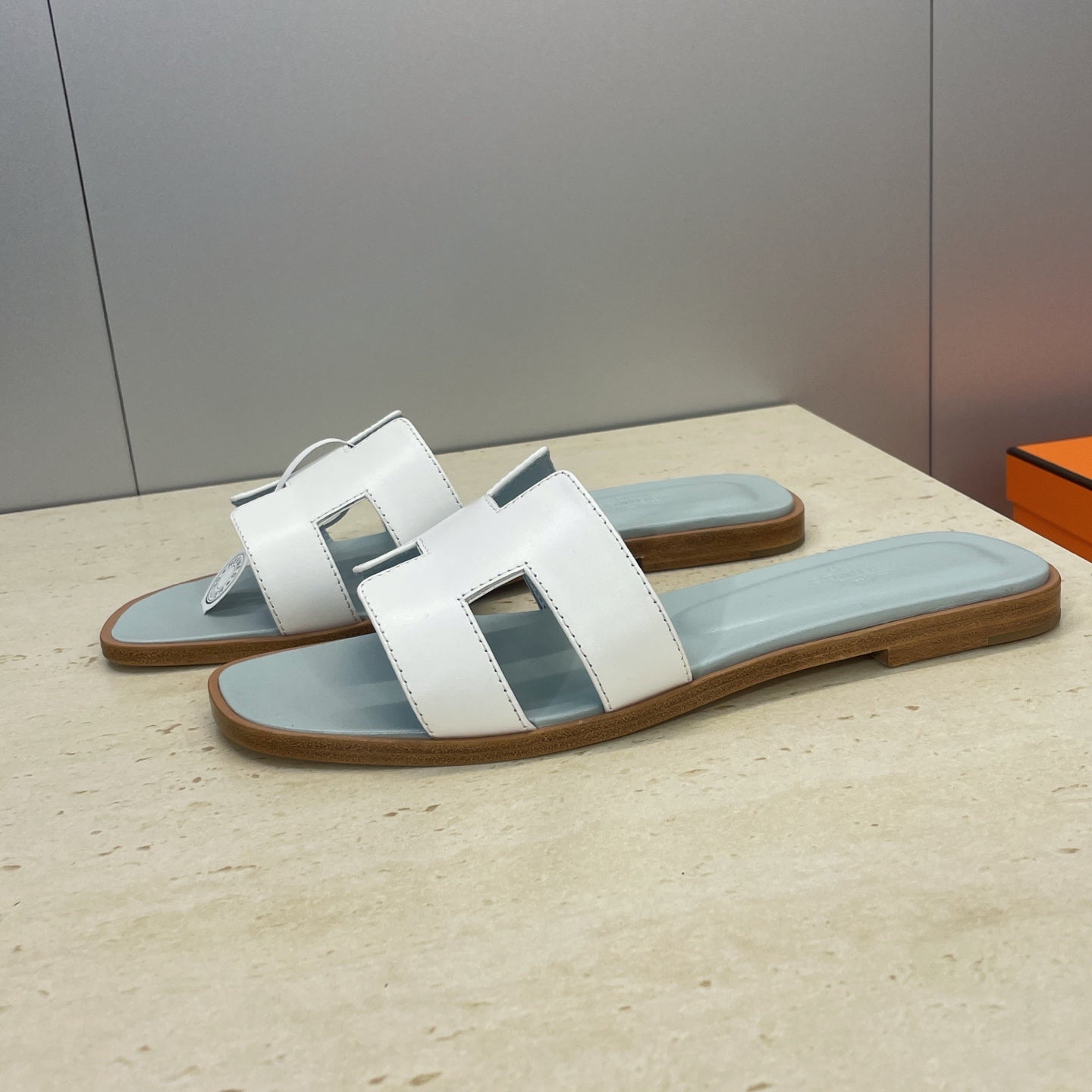 HM 26ss Oran Sandals Baby Blue White Calfskin 607224