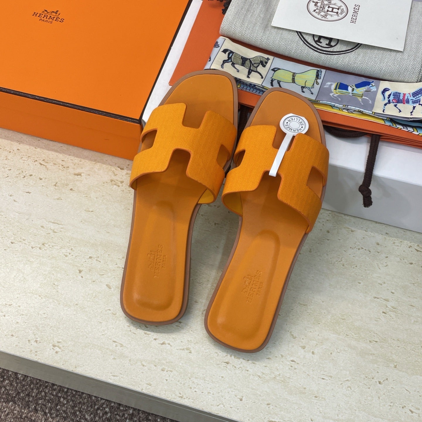 HM 26ss Oran Sandals Orange Calfskin 607234