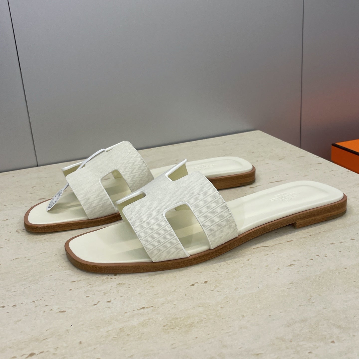 HM 26ss Oran Sandals White Calfskin 607238