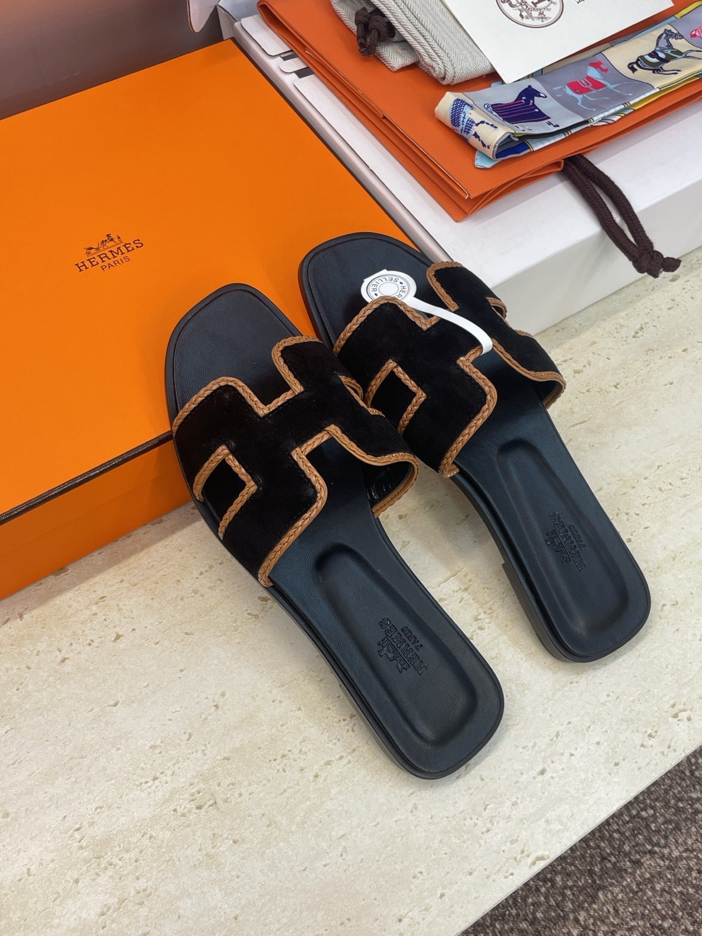 HM 26ss Oran Sandals Black Brown Suede Calfskin 607254
