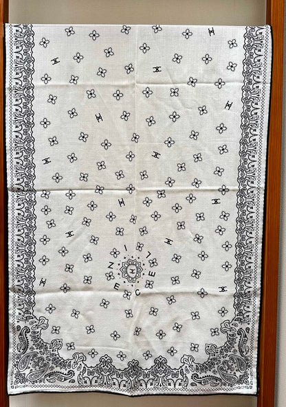 CC Scarf 185 CM In White Black Printed Pattern Cashmere Silk 371904