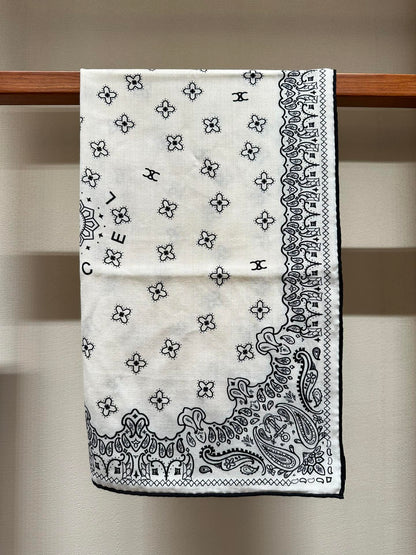 CC Scarf 185 CM In White Black Printed Pattern Cashmere Silk 371904