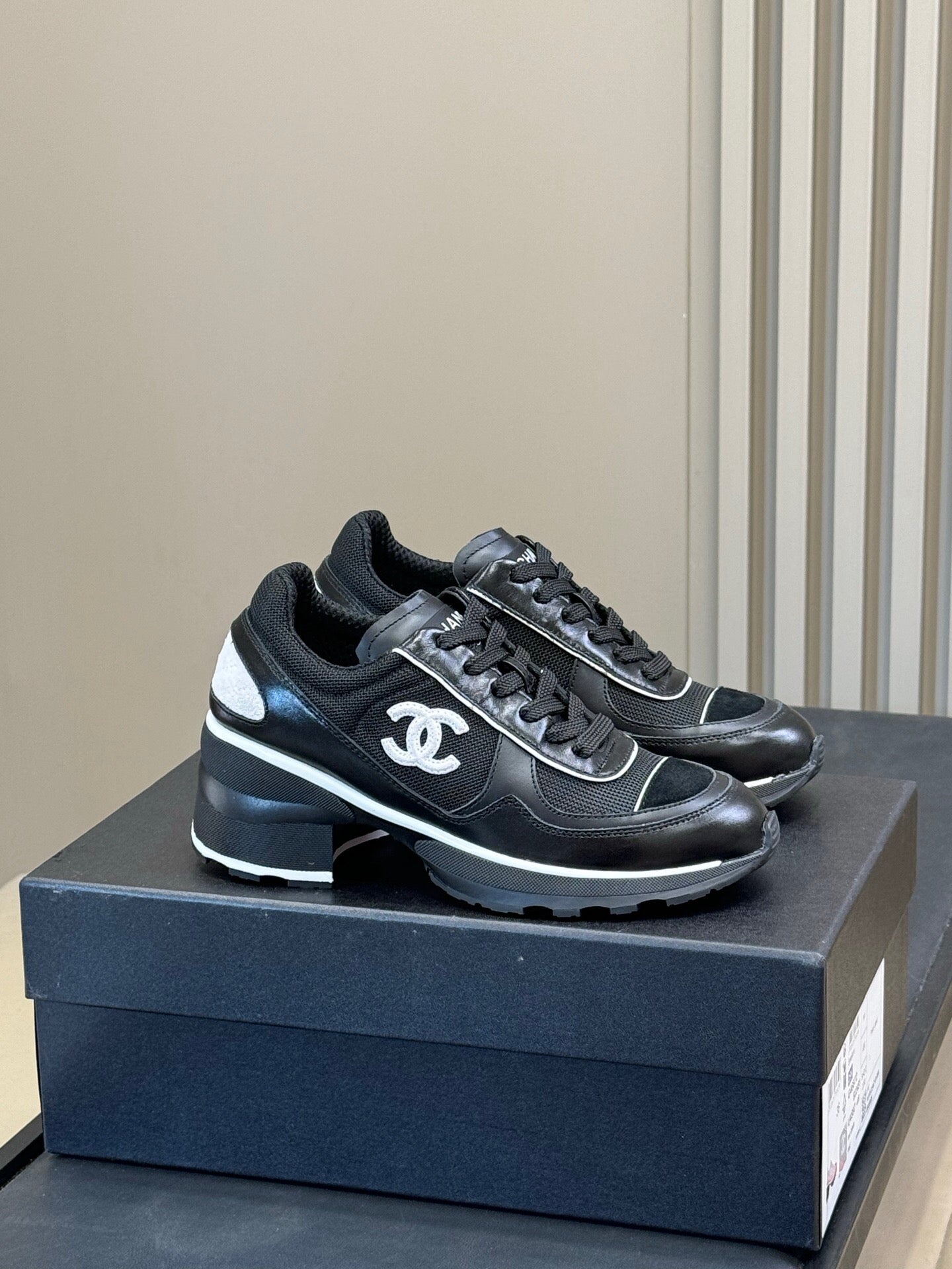 Chanel 2026 Sneaker Black mix White Leather Mesh 592919