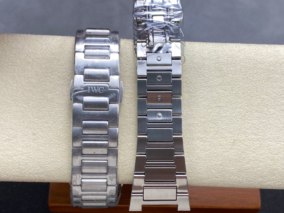 IWC Ingenieur 40mm White Dial Sliver White Numerals Steel Case