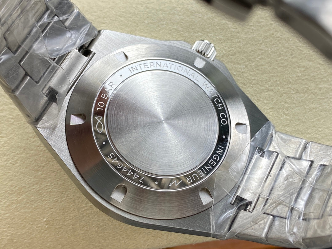IWC Ingenieur 40mm Black Dial Steel Case
