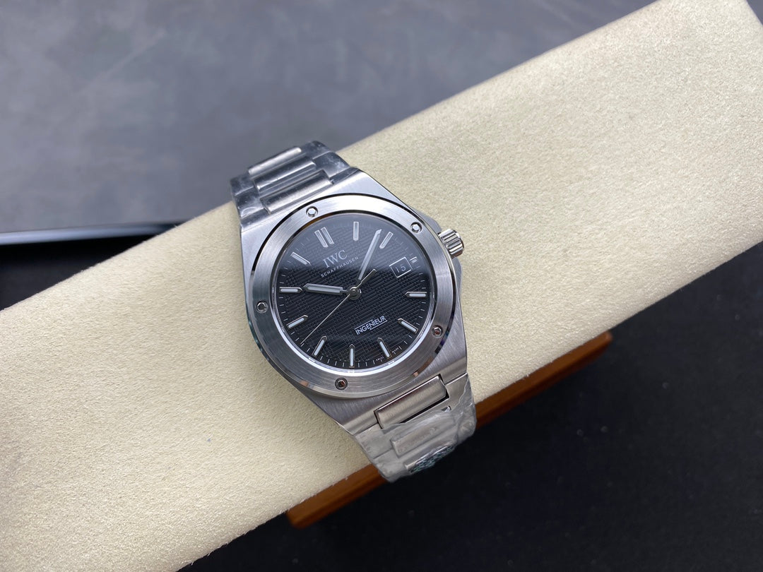 IWC Ingenieur 40mm Black Dial Steel Case