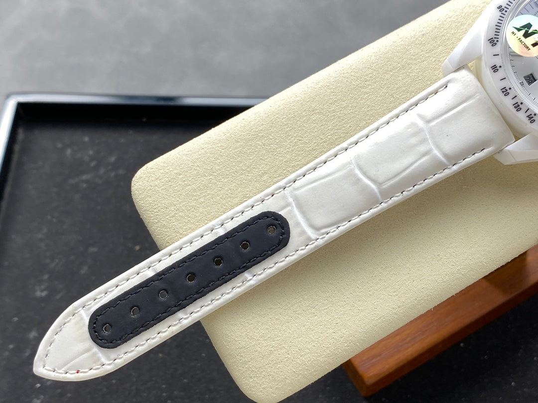 Omega Speedmaster Moonwatch White Side of the Moon 44.2mm Watch