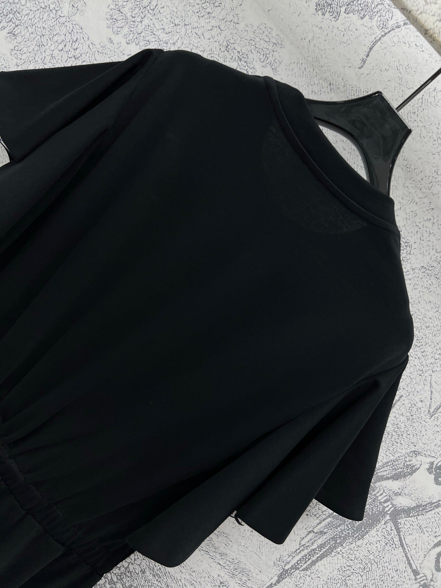 LV 25 Lotus Leaf Short Sleeve Dress Black Cotton