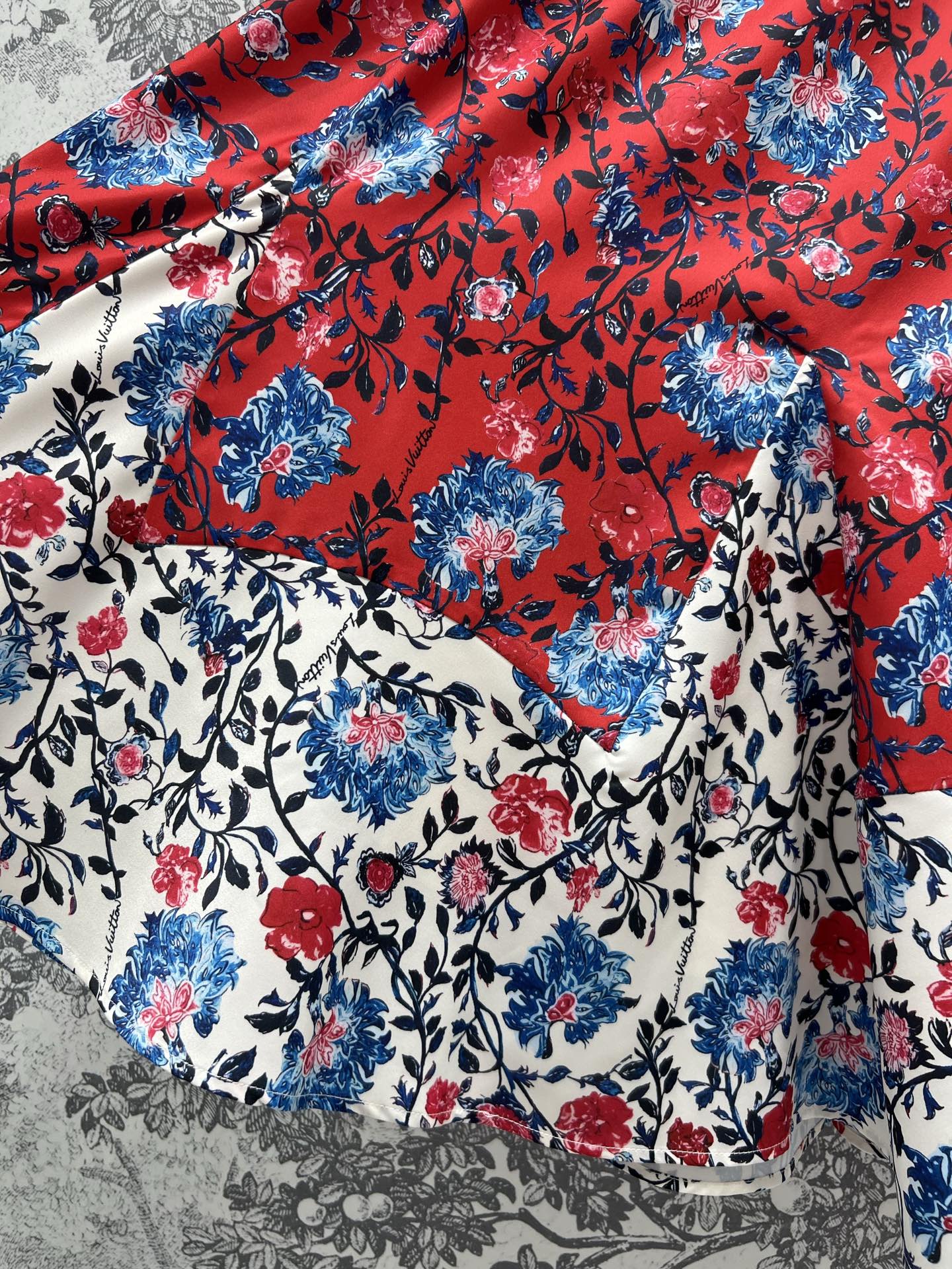 LV 25 Elastic Waist Old Flower Leather Skirt Red Poliester