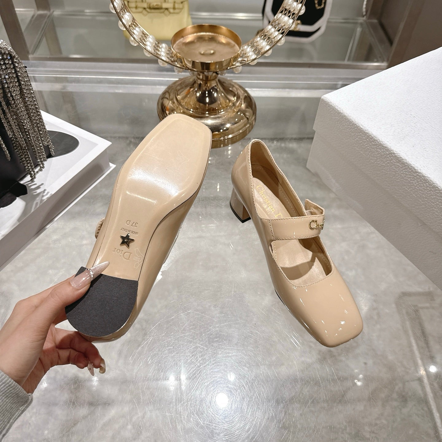 CD 26 Lolita High Heels 40 Beige Patent Leather 592207