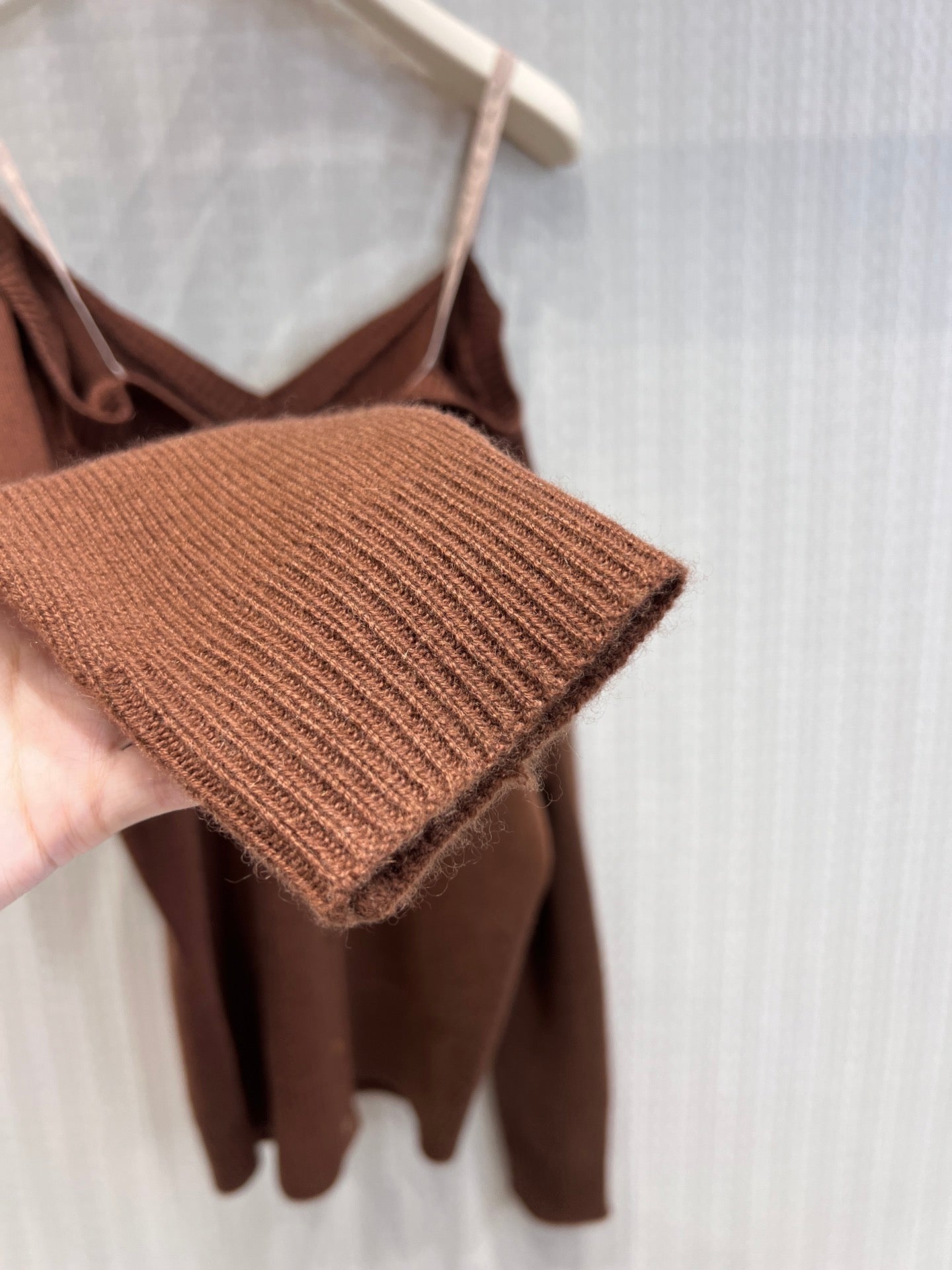 Miumiu 2026 Off-Shoulder Camisole Cardigan Caramel Cashmere 356940