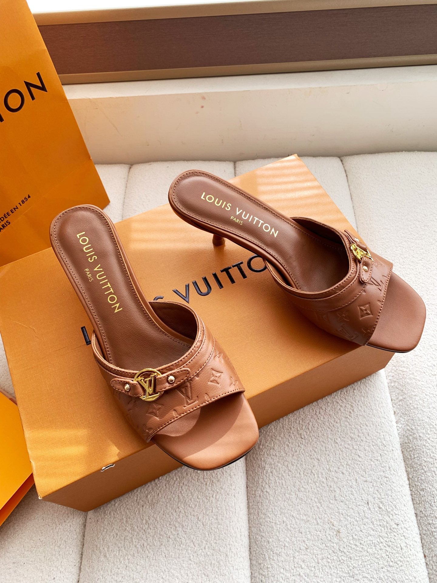 LV 26s High Heels 55 Slippers Brown Sheepskin 614981