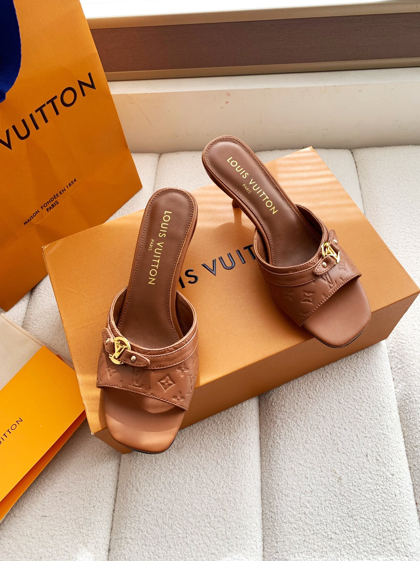 LV 26s High Heels 55 Slippers Brown Sheepskin 614981