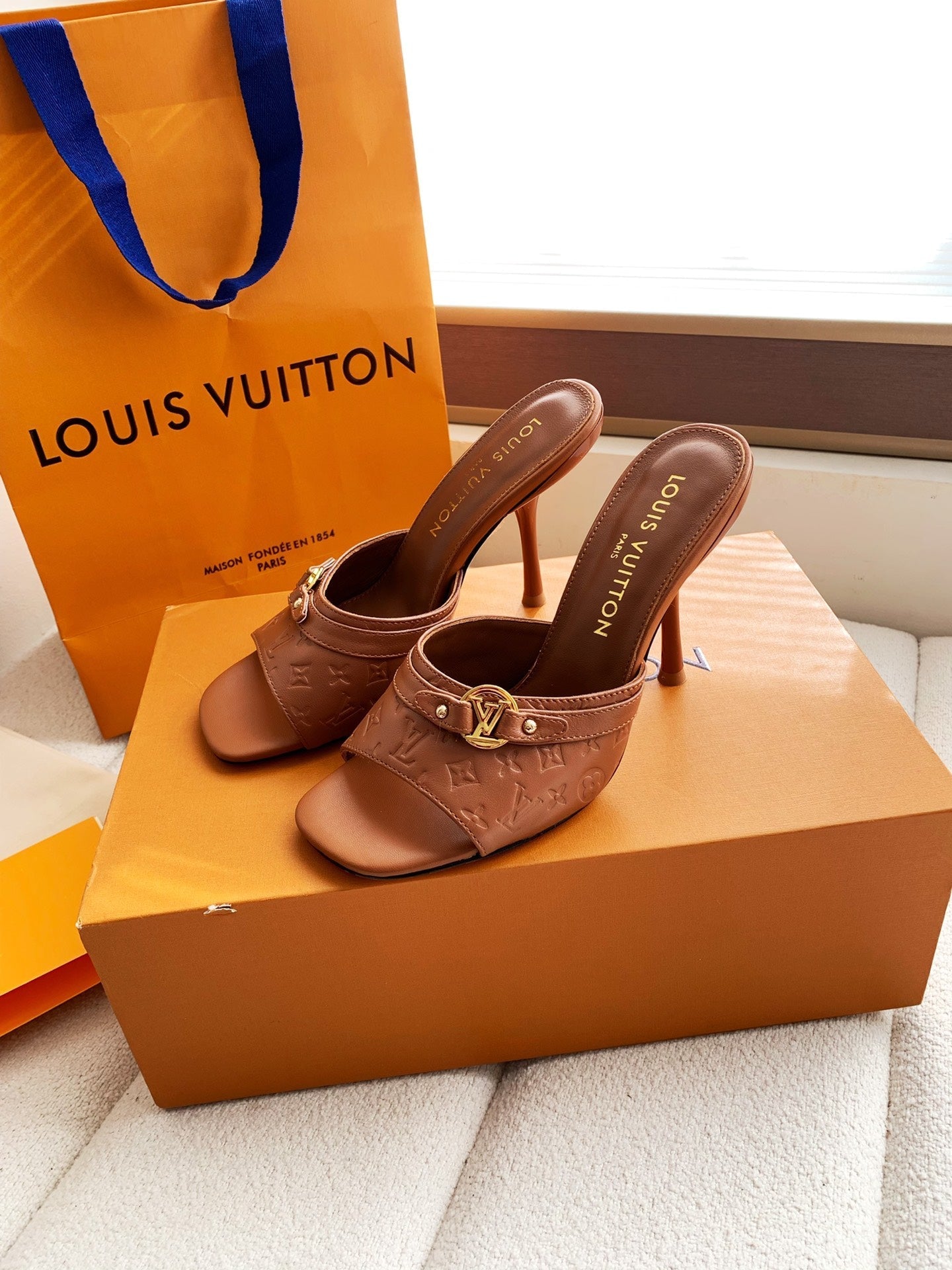 LV 26s High Heels 95 Slippers Brown Sheepskin 614986