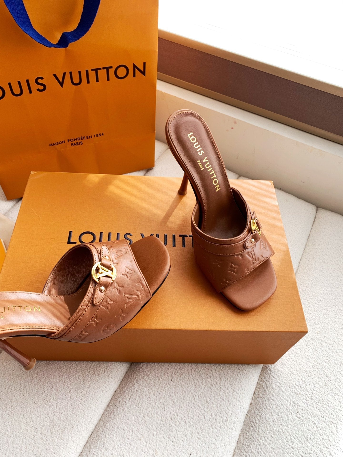 LV 26s High Heels 95 Slippers Brown Sheepskin 614986