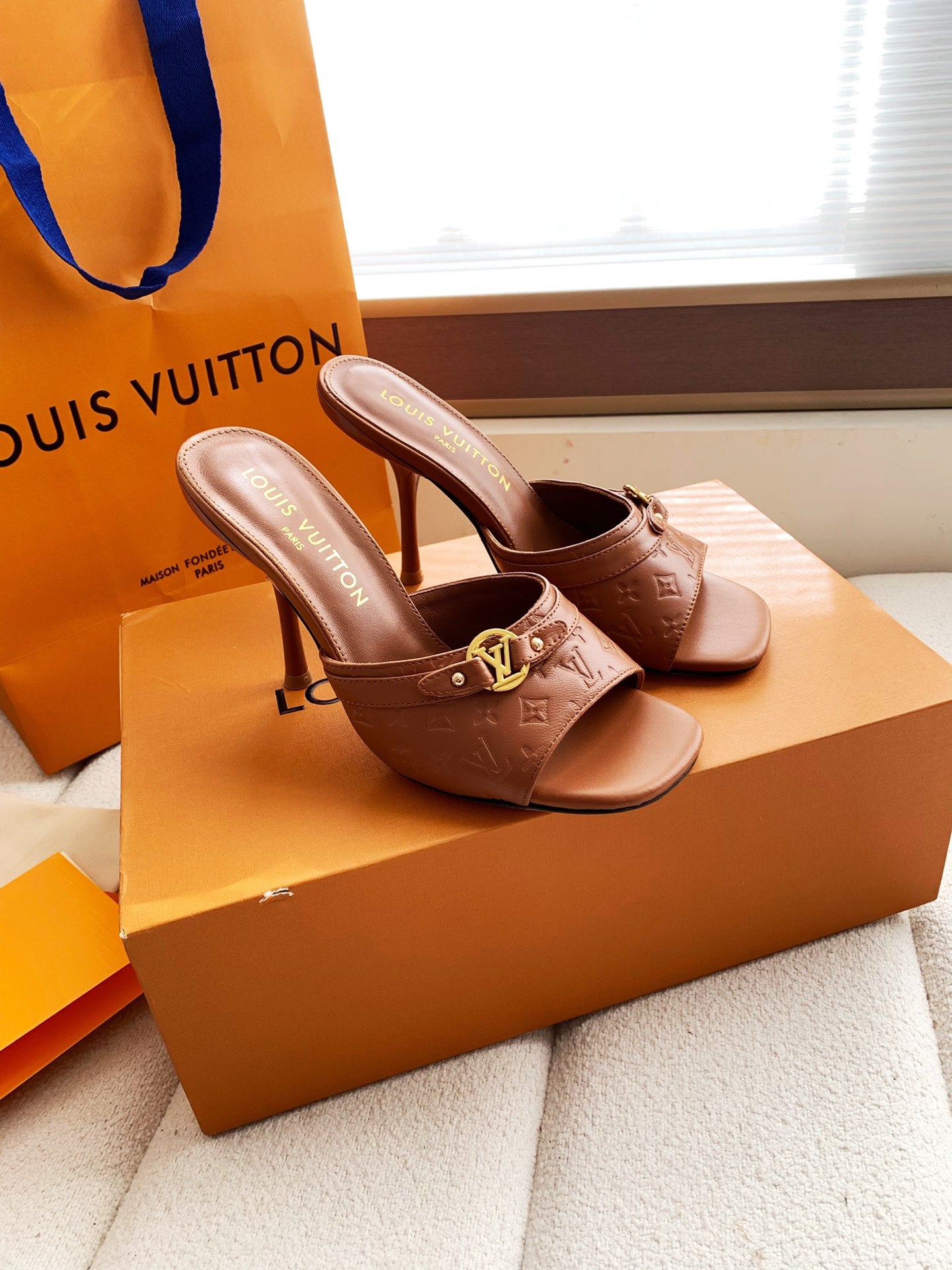 LV 26s High Heels 95 Slippers Brown Sheepskin 614986