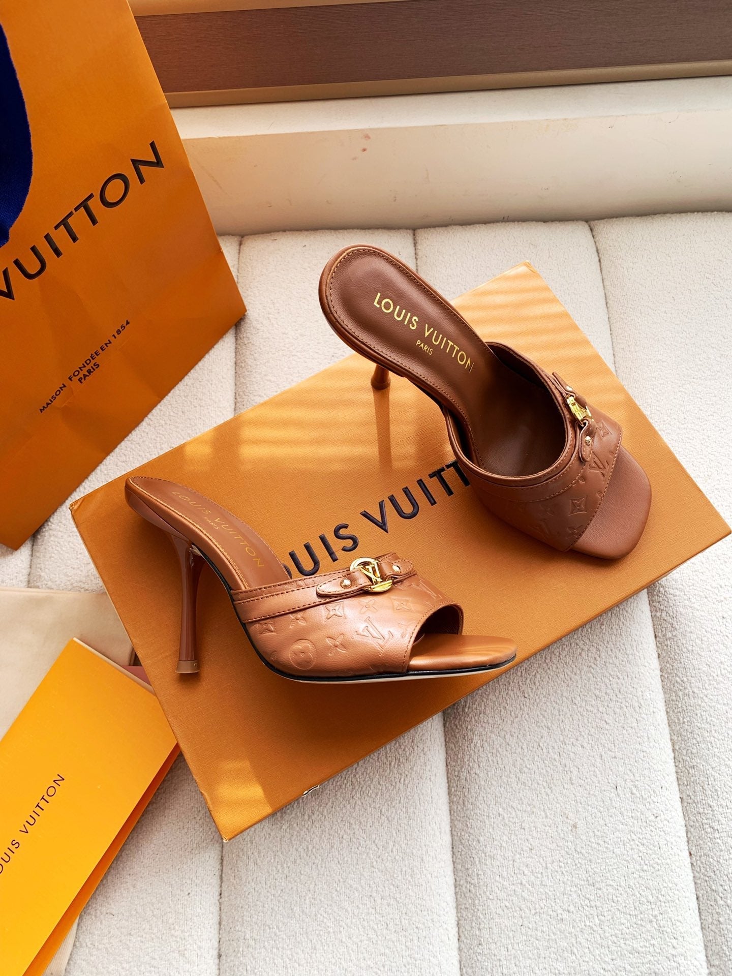 LV 26s High Heels 95 Slippers Brown Sheepskin 614986