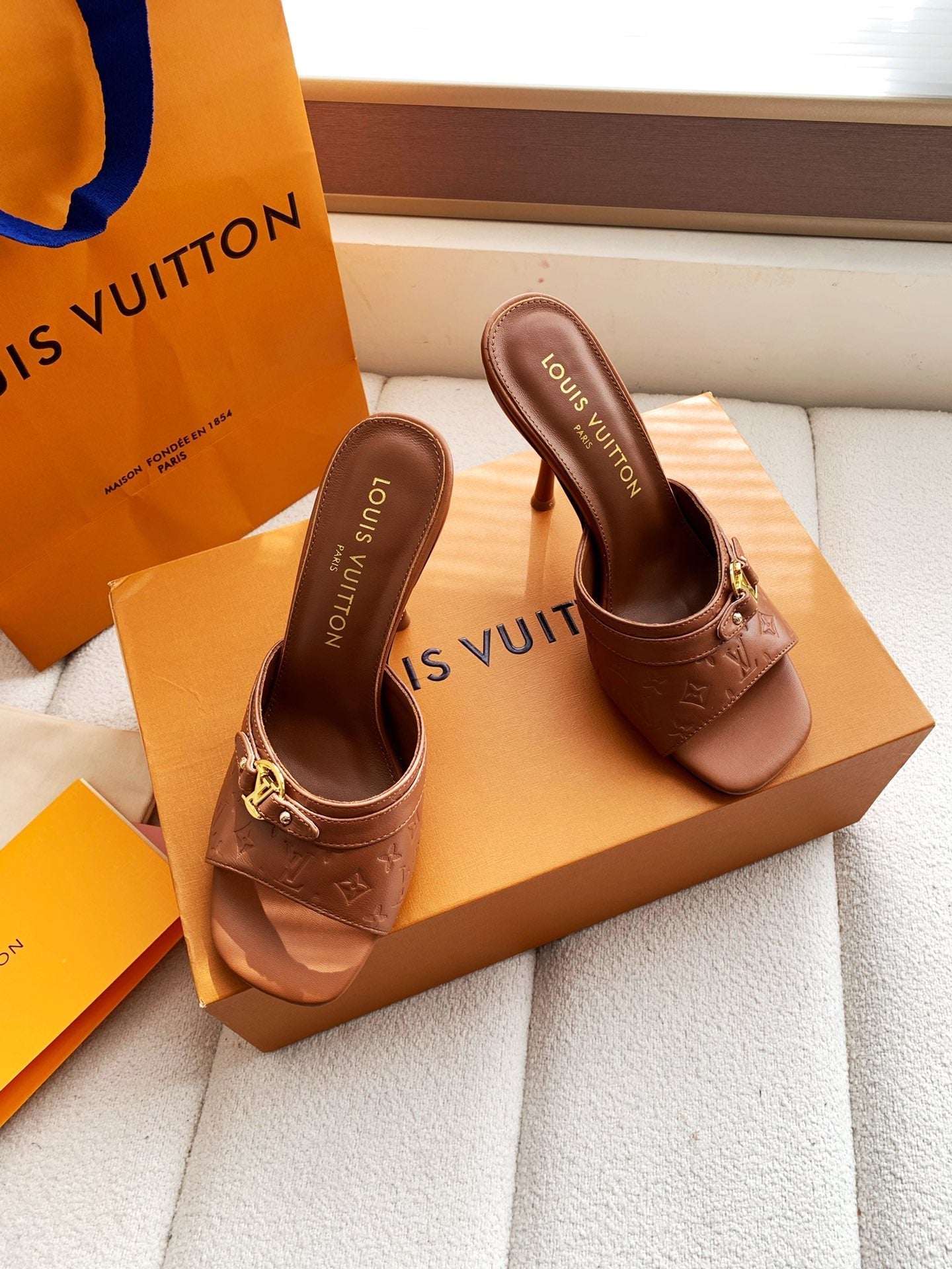 LV 26s High Heels 95 Slippers Brown Sheepskin 614986