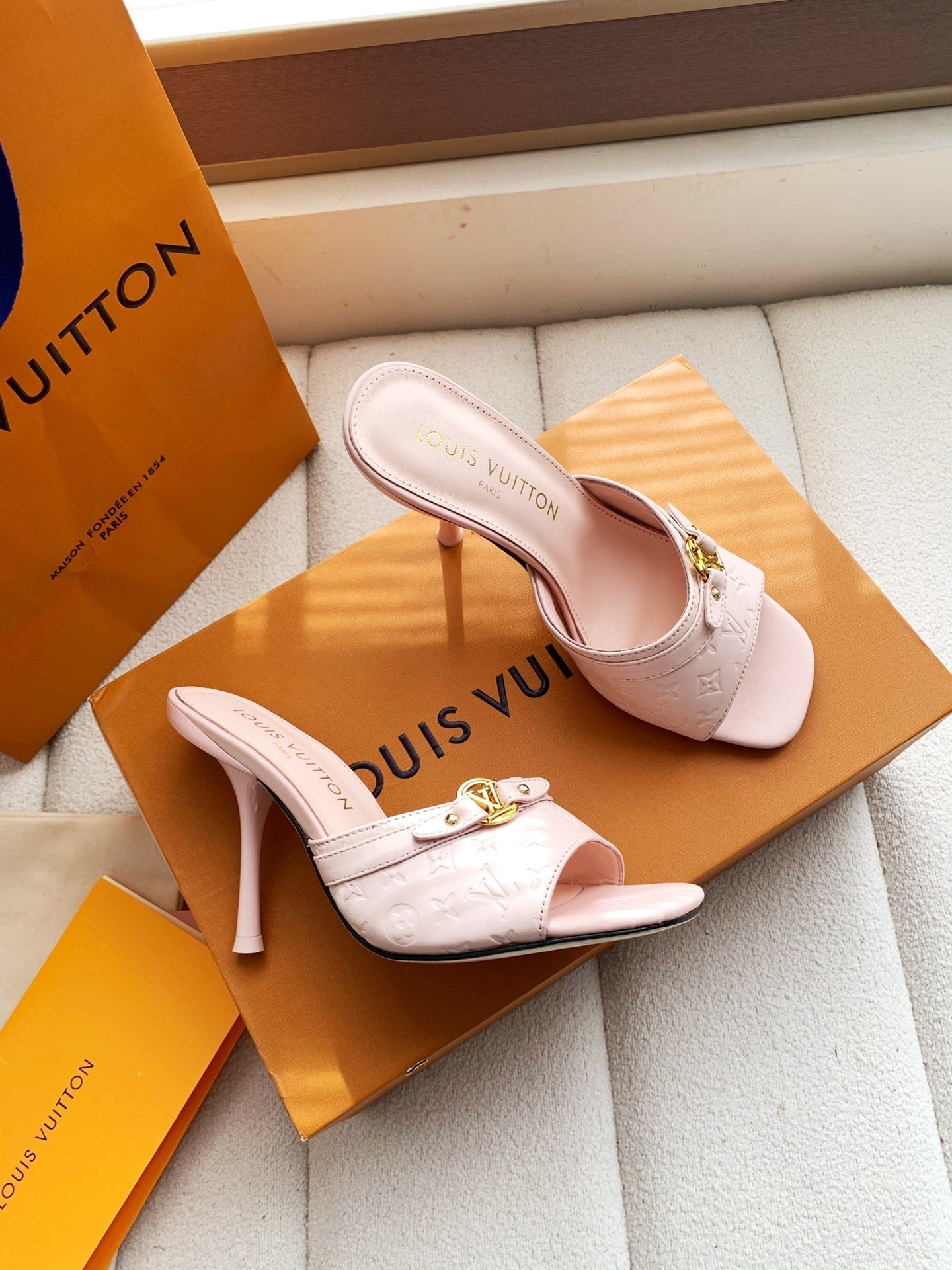 LV 26s High Heels 95 Slippers Light Pink Sheepskin 614987