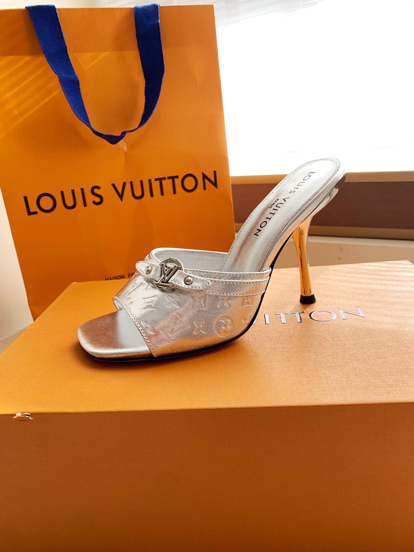 LV 26s High Heels 95 Slippers Sliver Sheepskin 614988