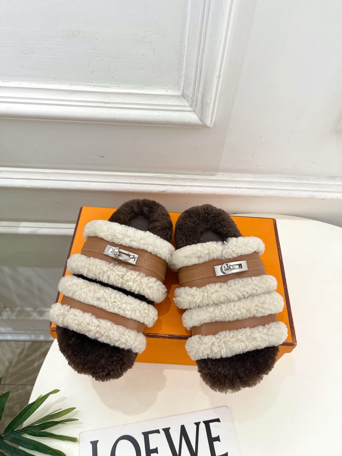 HM Slippers Classic Kelly Sliver Buckle Brown Wool 479617