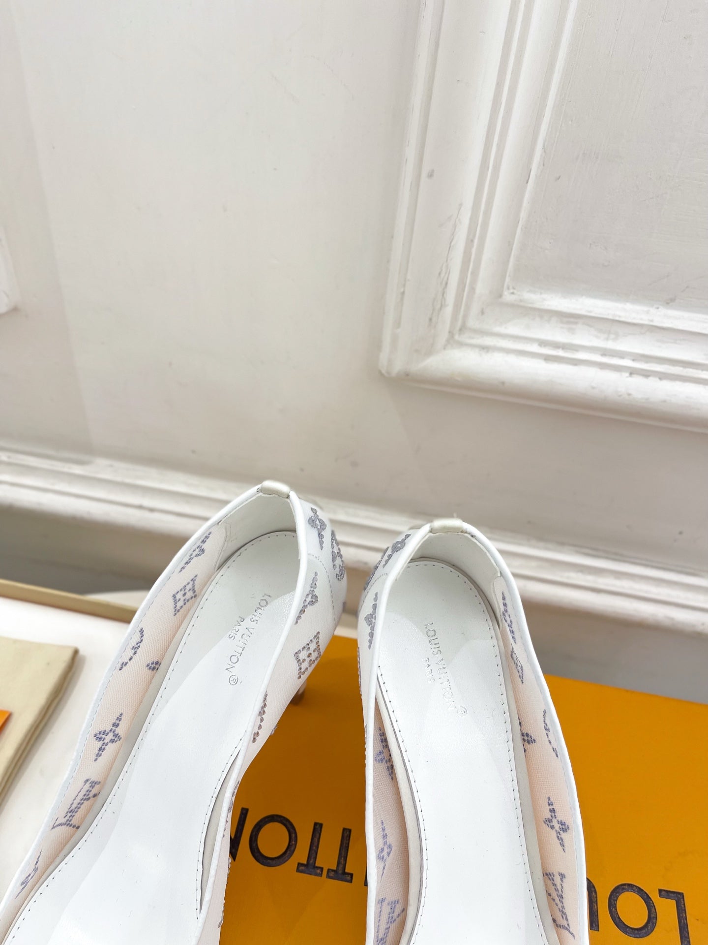 Louis Vuitton 2026 Gala Pump 85mm White Mesh Leather