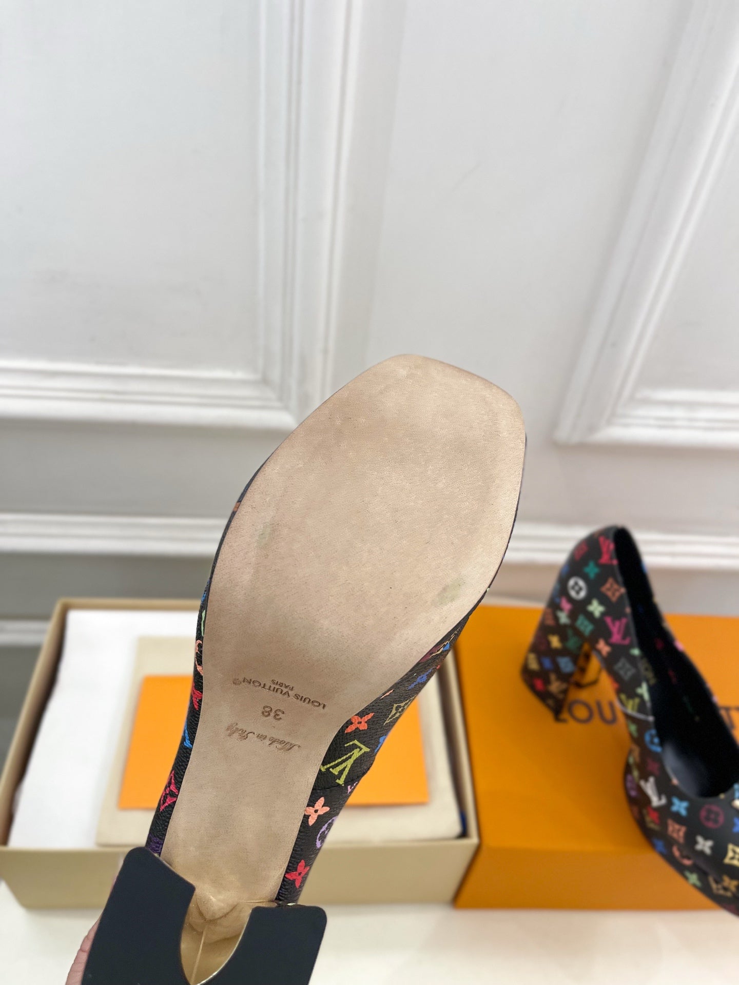 LV 26ss Pump 110 Black Monogram Multicolor Leather 631922