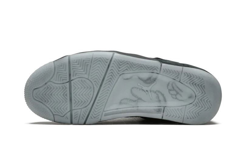 Nike Jordan 4 Retro Kaws Black Velvet