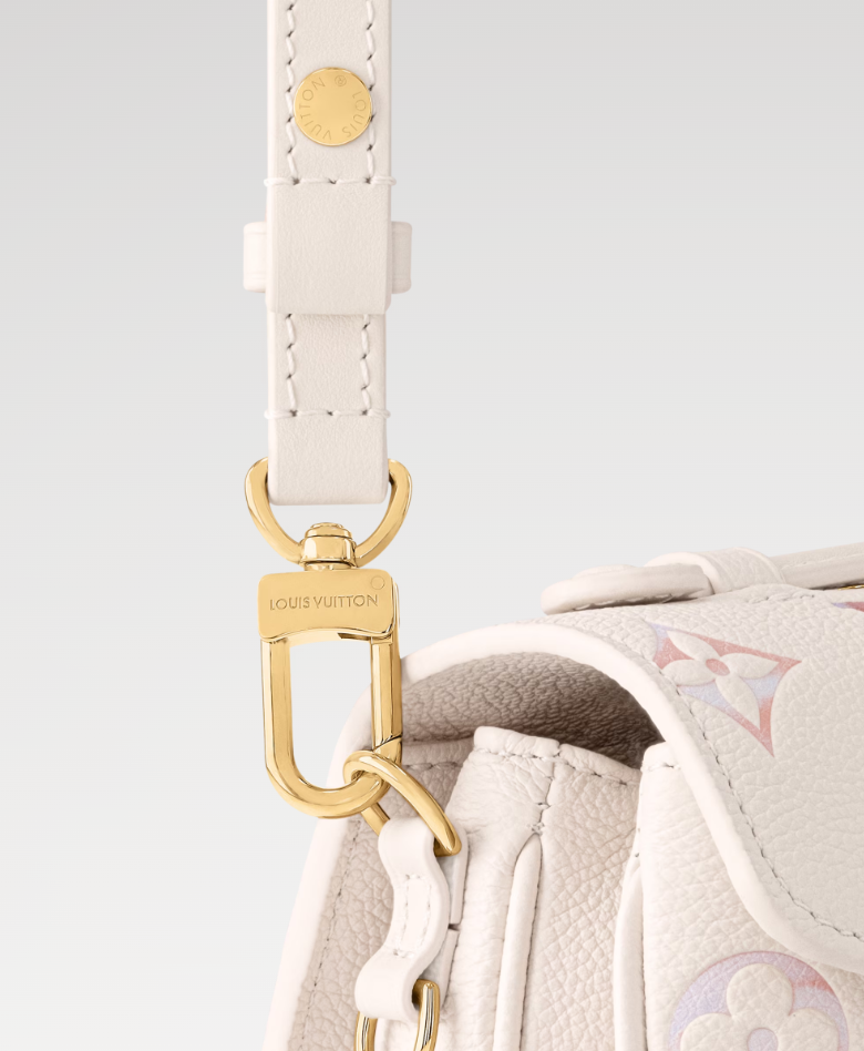 Pochette Metis East West 21.5 Cream Monogram Empreinte Calfskin