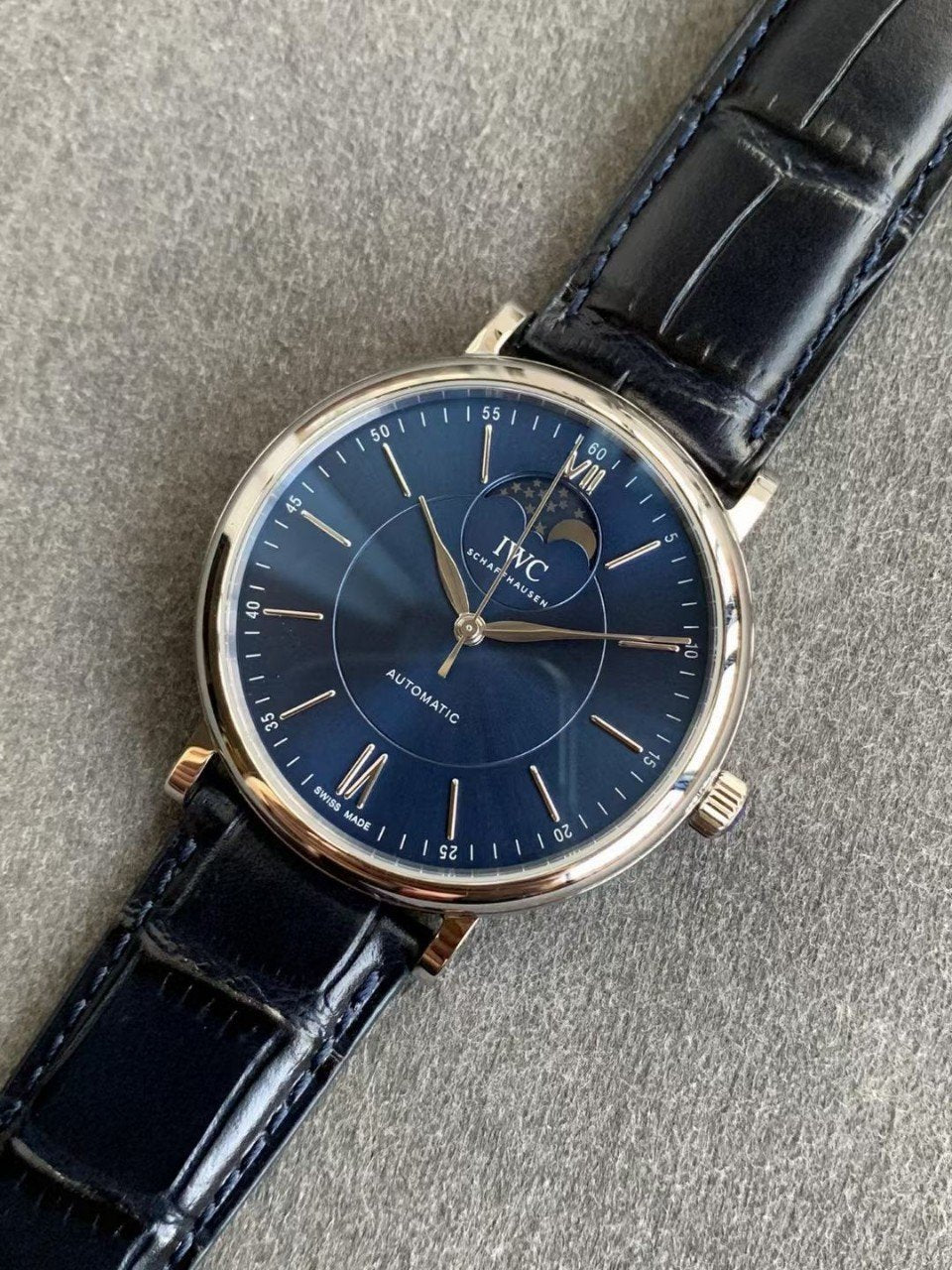 PORTOFINO AUTOMATIC MOONPHASE 40MM BLUE DIAL