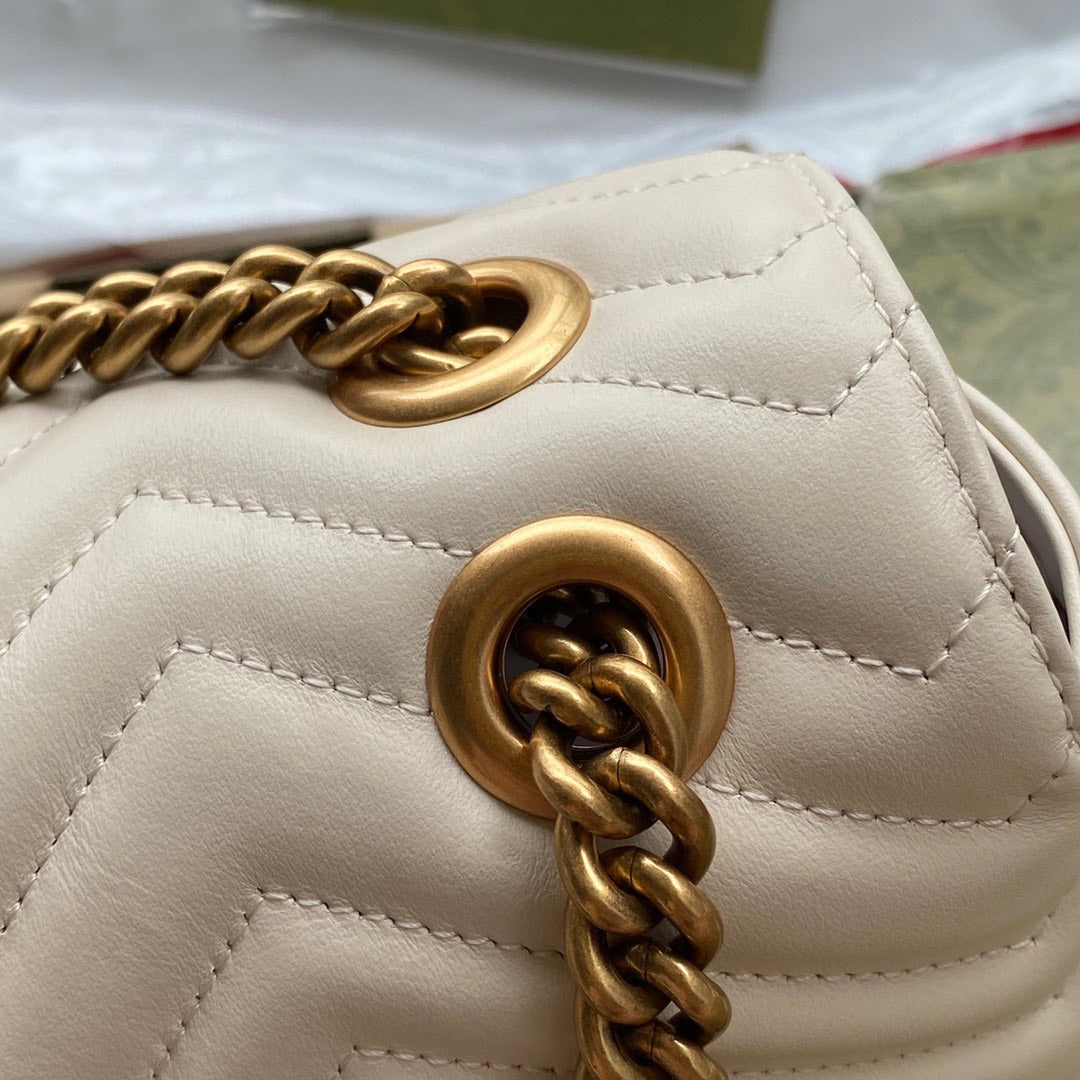 GG Marmont 26cm White Calfskin Gold Hardware